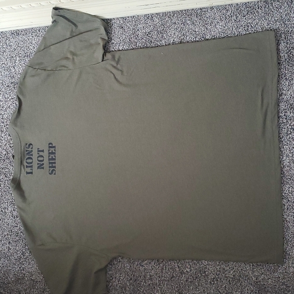 NWOT LIONS NOT SHEEP men's XXL t-shirt - Picture 5 of 5